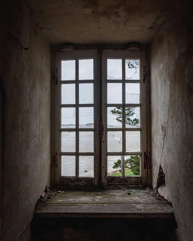 Inside Abandoned Mansion in France