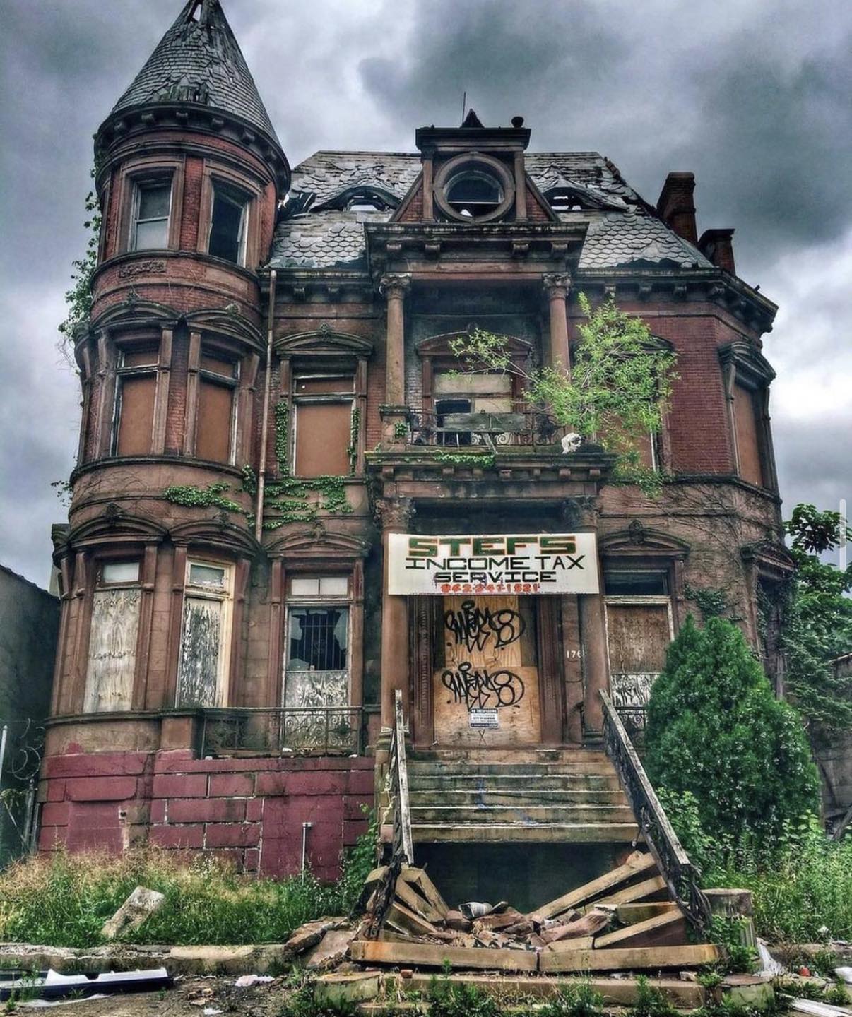 Abandoned House – Read history – Mansion Abandoned